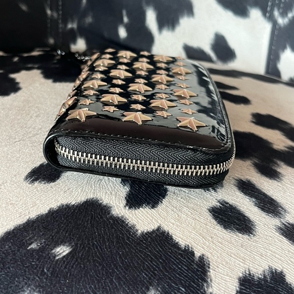 Jimmy Choo Black Patent Star Zip Around Wallet - Picture 14 of 15